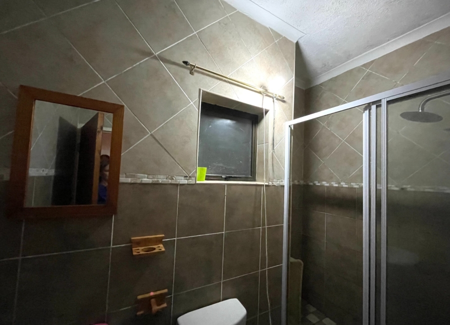 2 Bedroom Property for Sale in Wavecrest Eastern Cape